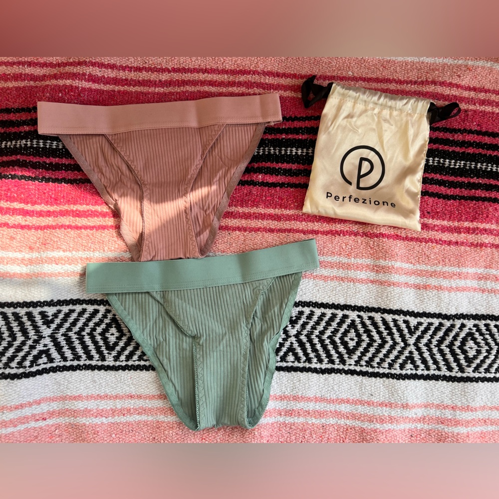 NEW Perfezione Lingerie Ribbed Bikini Panties Underwear Set in Pink and Green XS